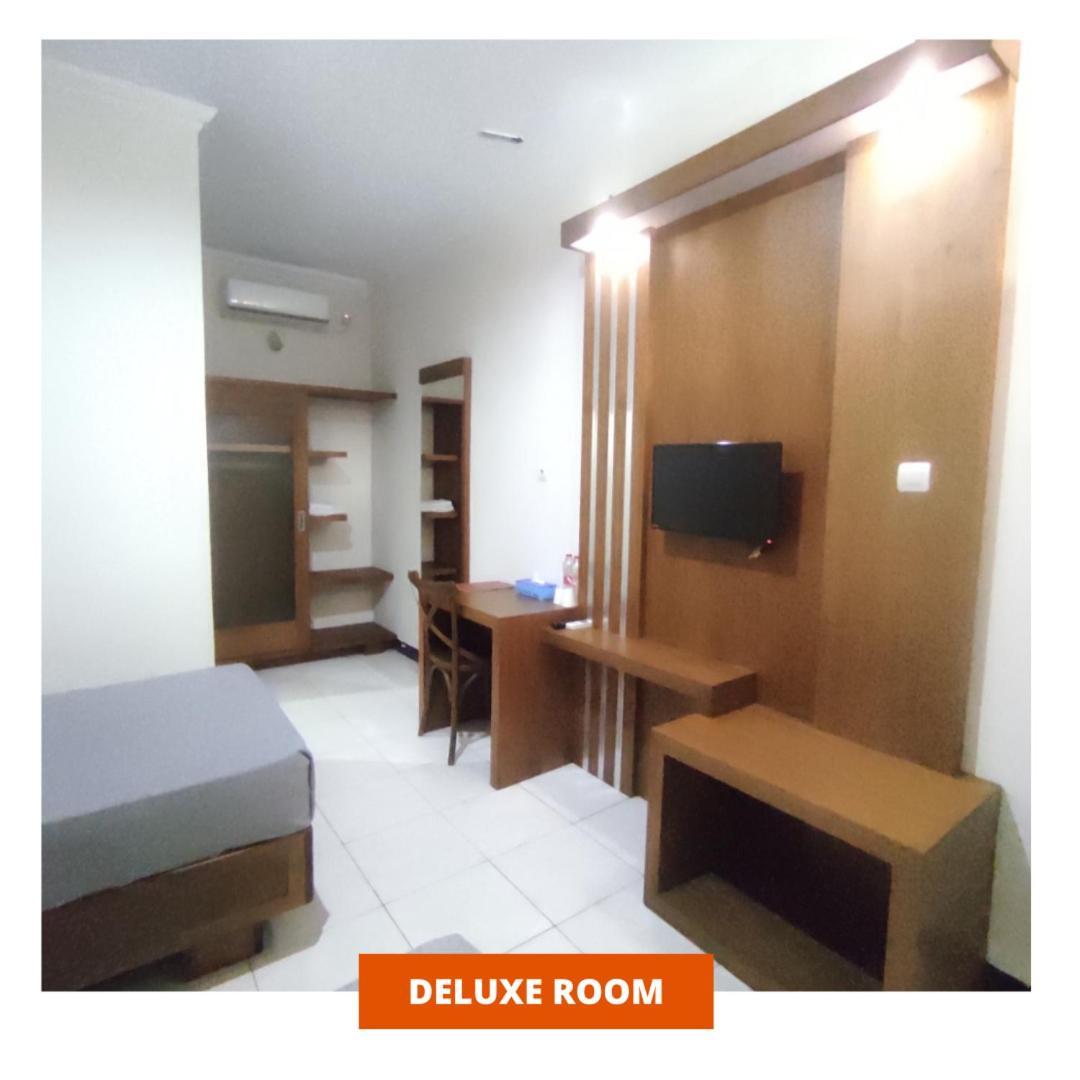 Wanitatama Hotel & Convention Hall Pakualaman Екстер'єр фото